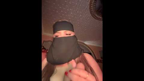 Media: queentaraf999 Stripchat 2025-10-17 21:14:00