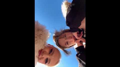 Media: rolldolls Stripchat 2025-10-17 07:44:00