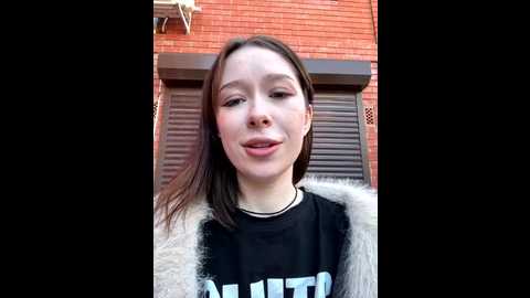 Media: rolldolls Stripchat 2025-10-17 11:03:00