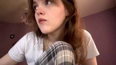 Media: shannanjou Stripchat 2025-10-17 08:02:00