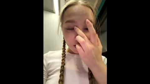 Media: bambi_lu Stripchat 2025-10-18 18:19:00