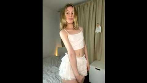 Media: honeyray Stripchat 2025-10-18 11:50:00