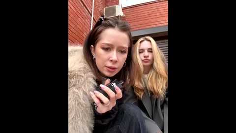 Media: rolldolls Stripchat 2025-10-18 08:26:00