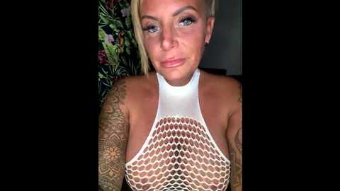 Media: big_tits696969 Stripchat 2025-10-19 21:39:00