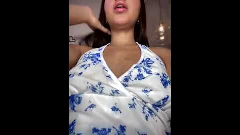 Media: goodgirlgonexxx Stripchat 2025-10-19 01:22:00