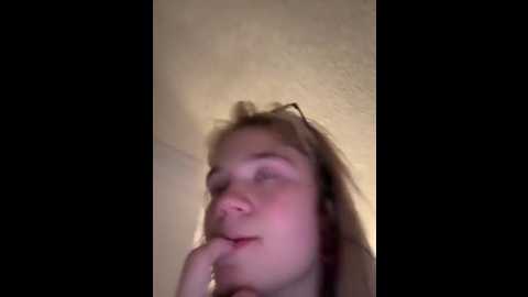 Media: cutiepiespanks Stripchat 2025-10-20 01:29:00