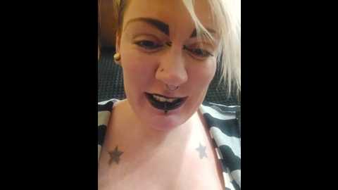 Media: pinkthehawk Stripchat 2025-10-20 00:40:00