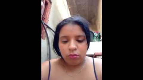 Media: hot_mom72 Stripchat 2025-10-21 11:58:00