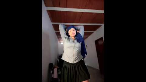 Media: lalilamassu1 Stripchat 2025-10-21 20:05:00