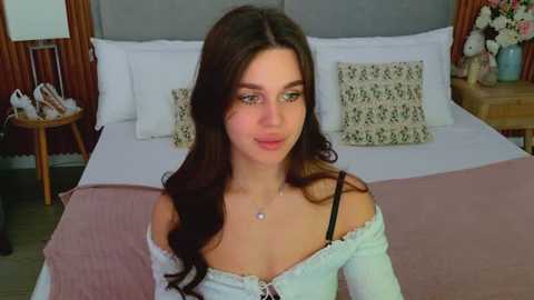 Media: rihannarose Stripchat 2025-10-21 18:07:00