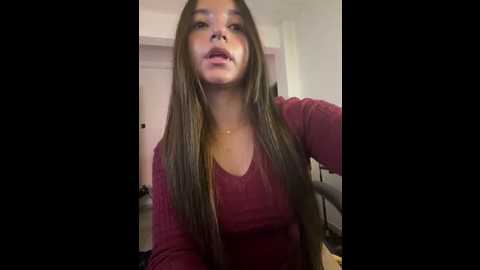 Media: aly_golden_ Stripchat 2025-10-22 10:53:00