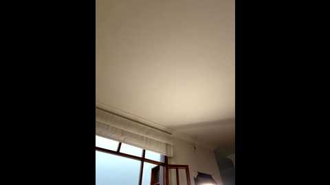 Media: aurora_divine Stripchat 2025-10-22 12:45:00