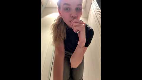 Media: baravisha Stripchat 2025-10-22 16:50:00