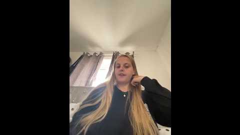 Media: dolliejayxx Stripchat 2025-10-22 10:04:00