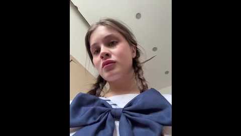 Media: mmelicious Stripchat 2025-10-22 12:44:00