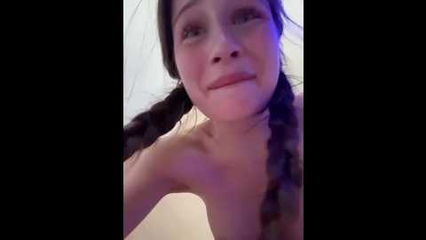 Media: mmelicious Stripchat 2025-10-22 12:50:00