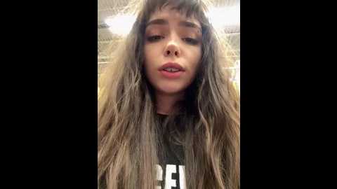 Media: pantyless Stripchat 2025-10-22 21:55:00