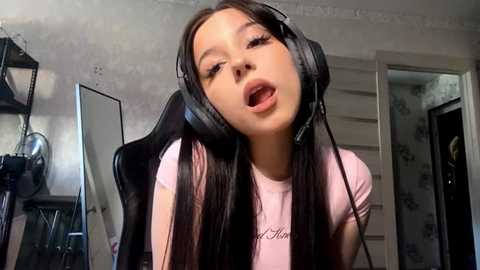 Media: tashiacassln Stripchat 2025-10-22 08:10:00