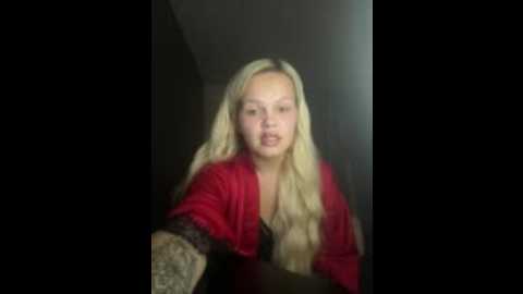 Media: cherryxox_ Stripchat 2025-10-23 22:39:00