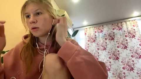 Media: delailakaliarik Stripchat 2025-10-23 13:32:00