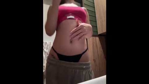 Media: juice_bunny Stripchat 2025-10-23 11:40:00