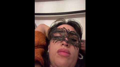 Media: justhoney1998 Stripchat 2025-10-23 23:16:00