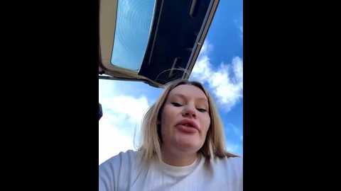 Media: justmilaa Stripchat 2025-10-23 10:51:00