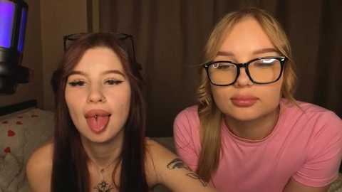 Media: runetkaa Stripchat 2025-10-23 10:59:00