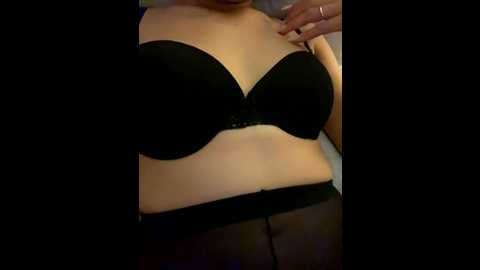 Media: ayliz05 Stripchat 2025-10-24 01:01:00