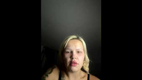 Media: cherryxox_ Stripchat 2025-10-24 03:30:00