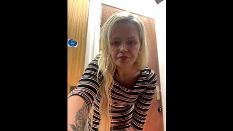 Media: cherryxox_ Stripchat 2025-10-24 11:39:00