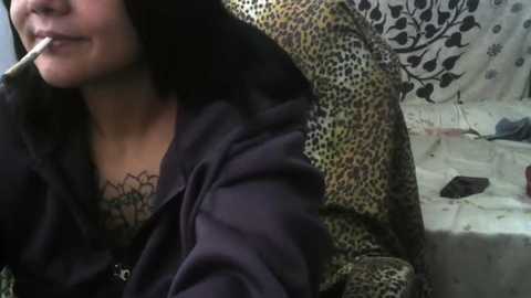 Media: cutiefeet00 Stripchat 2025-10-24 01:15:00