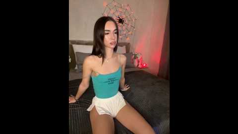 Media: luxbrunette_ Stripchat 2025-10-24 05:42:00