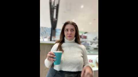Media: mariid Stripchat 2025-10-24 08:52:00