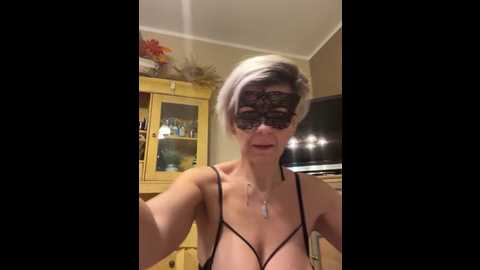Media: sexysegretaria1 Stripchat 2025-10-24 15:21:00