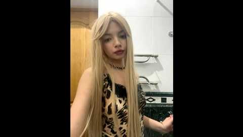 Media: _siennaaa_ Stripchat 2025-10-25 20:50:00