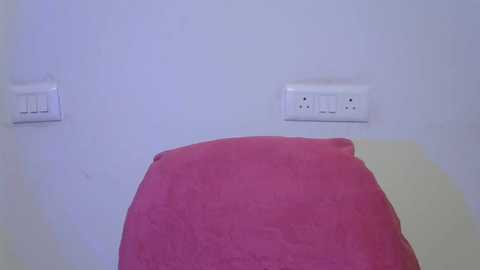 Media: amrita2210 Stripchat 2025-10-25 20:48:00