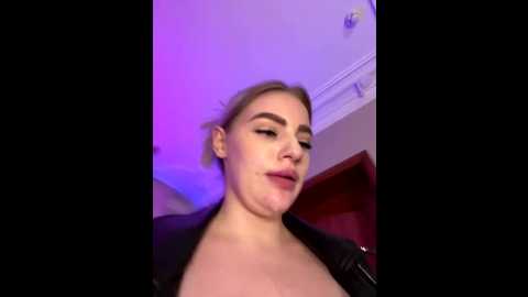 hugeboobsalice