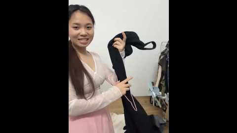 Media: aaaaawhate Stripchat 2025-10-26 09:27:00