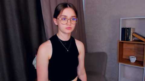 Media: cherlynvannah Stripchat 2025-10-26 09:36:00