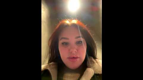 Media: kirasunshine Stripchat 2025-10-26 03:37:00