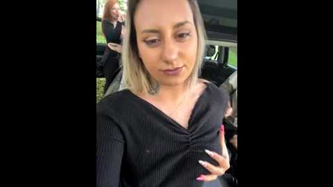 Media: sinfullovers33 Stripchat 2025-10-26 12:52:00