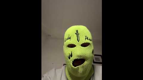 Media: sohardcoule Stripchat 2025-10-27 22:03:00