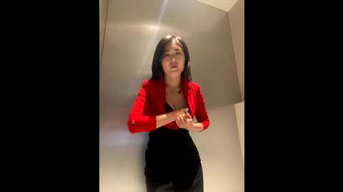 Media: sunny_520 Stripchat 2025-10-27 01:19:00