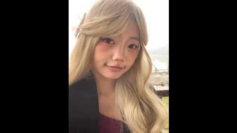 Media: xixi_28 Stripchat 2025-10-27 01:45:00