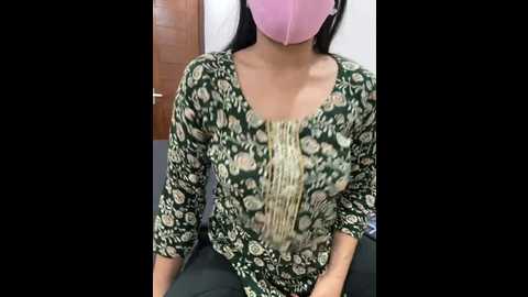 Media: fuckherharddd Stripchat 2025-10-28 09:03:00