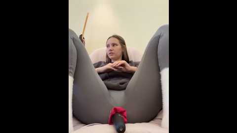 Media: hotcaramellstv Stripchat 2025-10-28 10:57:00