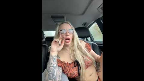 Media: june695_ Stripchat 2025-10-28 11:32:00