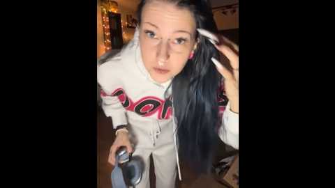 Media: miiaaa_ Stripchat 2025-10-28 05:35:00