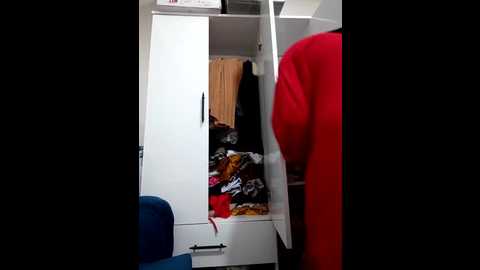 Media: sexyturbanli Stripchat 2025-10-28 14:08:00